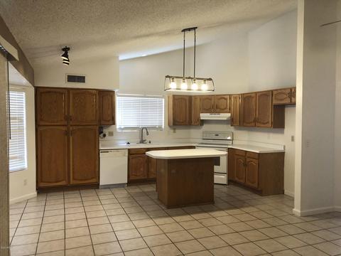 620 W Devon Ct, Gilbert, AZ 85233 photo 2