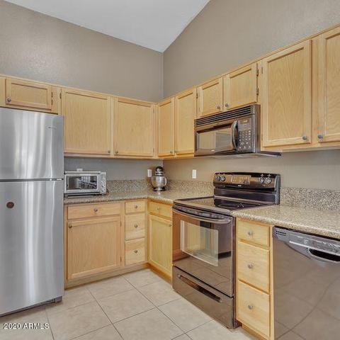 2836 E Blackhawk Dr, Phoenix, AZ 85050 photo 9