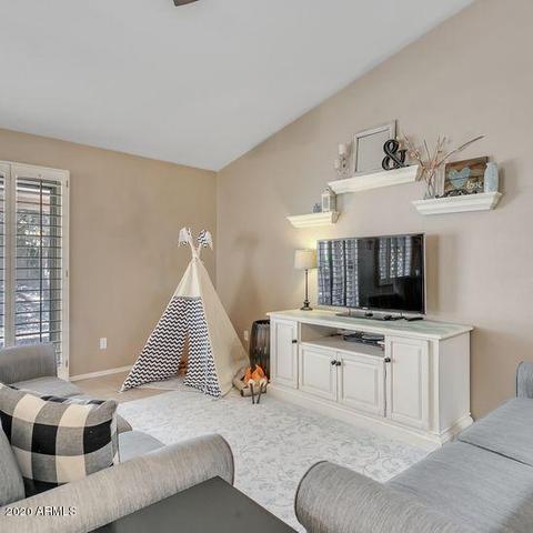 2836 E Blackhawk Dr, Phoenix, AZ 85050 photo 6