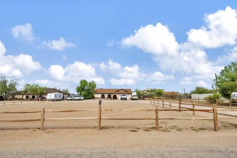 2160 N 77th Pl, Mesa, AZ 85207 photo 1