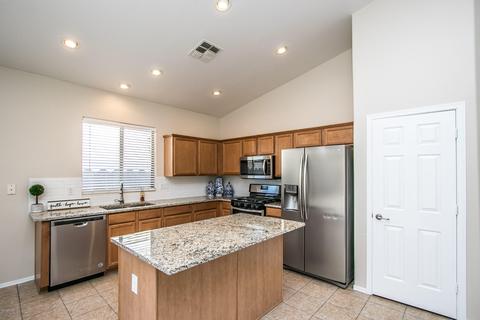 2305 E Iris Ct, Chandler, AZ 85286 photo 11