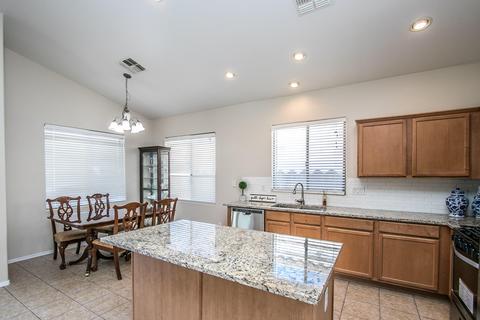 2305 E Iris Ct, Chandler, AZ 85286 photo 9