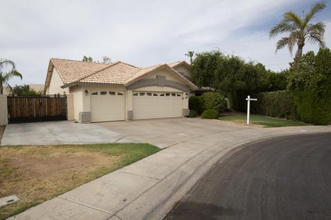 1546 E Bruce Ave, Gilbert, AZ 85234 photo 1