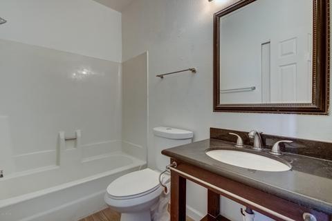 1352 E Highland Ave #210, Phoenix, AZ 85014 photo 18