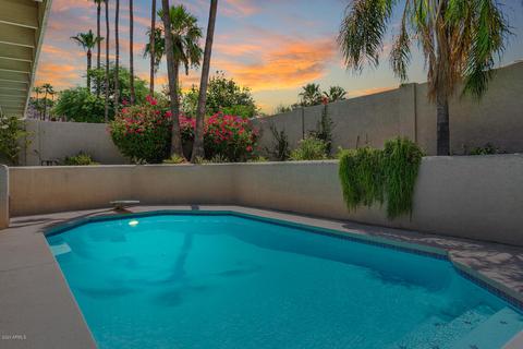 2011 E Orangewood Ave, Phoenix, AZ 85020 photo 1