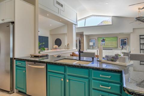 2011 E Orangewood Ave, Phoenix, AZ 85020 photo 26