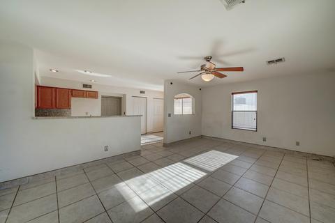 4721 E Thunderhill Pl, Phoenix, AZ 85044 photo 9