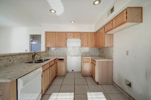 4721 E Thunderhill Pl, Phoenix, AZ 85044 photo 14