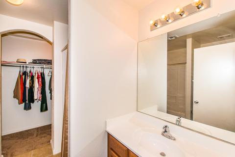 2180 E Cochise Ave, Apache Junction, AZ 85119 photo 12