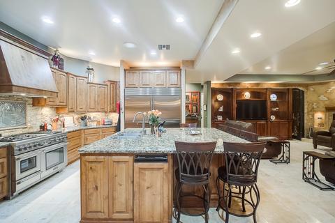 7111 S Star Dr, Gilbert, AZ 85298 photo 2