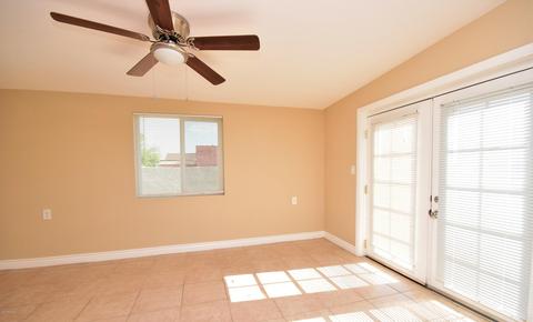4234 E Saint Catherine Ave, Phoenix, AZ 85042 photo 4