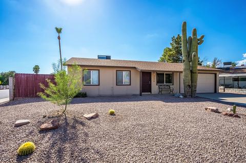 3536 E Gelding Dr, Phoenix, AZ 85032 photo 1