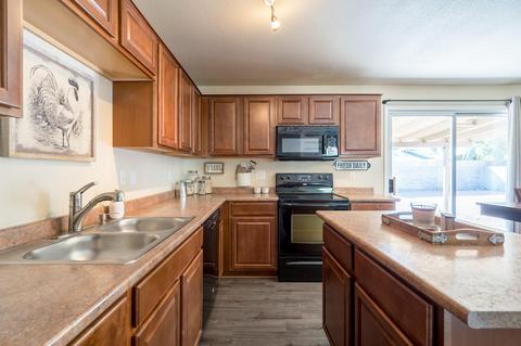 3536 E Gelding Dr, Phoenix, AZ 85032 photo 11