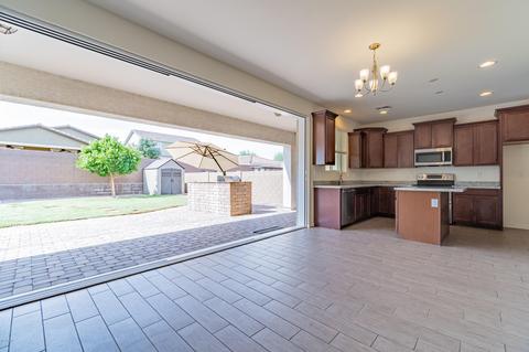 817 E Constance Way, Phoenix, AZ 85042 photo 7