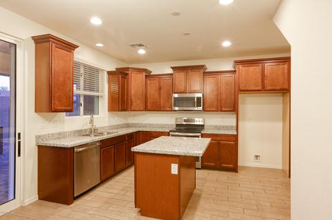 817 E Constance Way, Phoenix, AZ 85042 photo 9