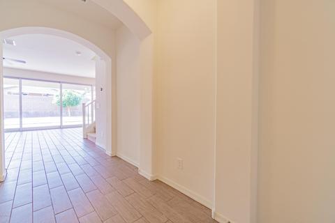 817 E Constance Way, Phoenix, AZ 85042 photo 3