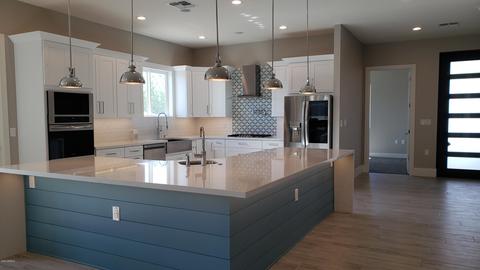 2301 E Desert Ln, Phoenix, AZ 85042 photo 6