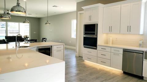 2301 E Desert Ln, Phoenix, AZ 85042 photo 8