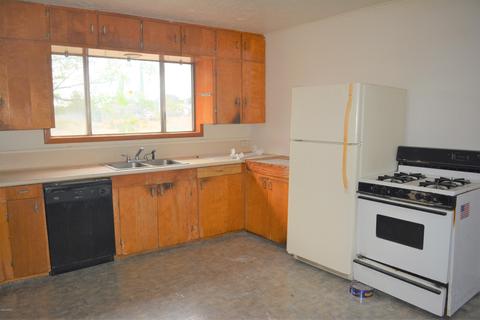 2068 S Barnett Rd, Bisbee, AZ 85603 photo 6