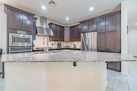 2263 S Agnes Ln, Gilbert, AZ 85295 photo 2