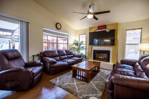 4514 E Rock Wren Rd, Phoenix, AZ 85044 photo 7