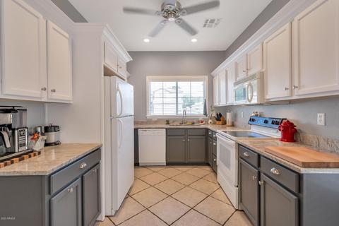 693 E Redondo Dr, Gilbert, AZ 85296 photo 2
