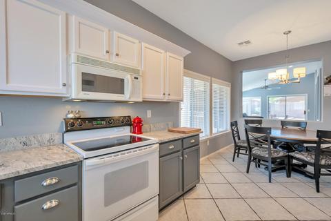 693 E Redondo Dr, Gilbert, AZ 85296 photo 3