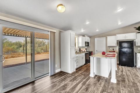 1126 N Grand Dr, Apache Junction, AZ 85120 photo 6
