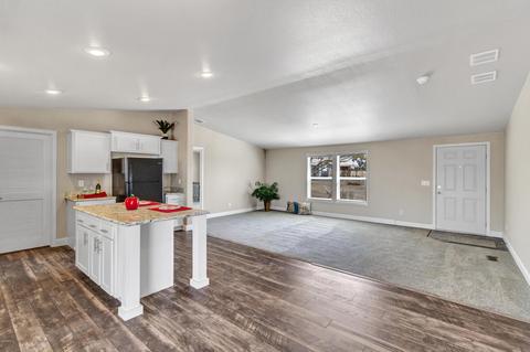 1126 N Grand Dr, Apache Junction, AZ 85120 photo 4