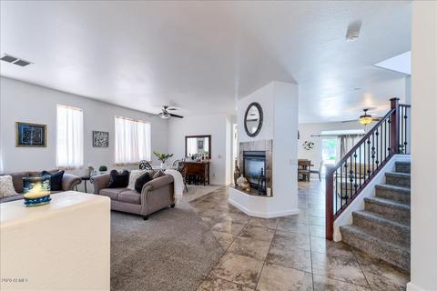 1324 E Frances Ln, Gilbert, AZ 85295 photo 4