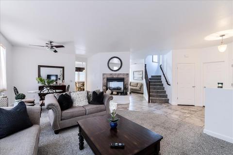 1324 E Frances Ln, Gilbert, AZ 85295 photo 6