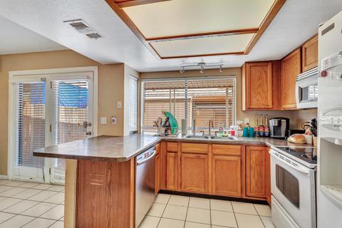 906 E Bendix Dr, Tempe, AZ 85283 photo 11
