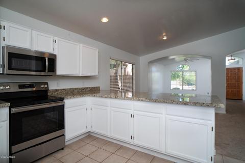 3137 E Oraibi Dr, Phoenix, AZ 85050 photo 8