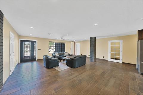 2923 E Laurel Ln, Phoenix, AZ 85028 photo 9