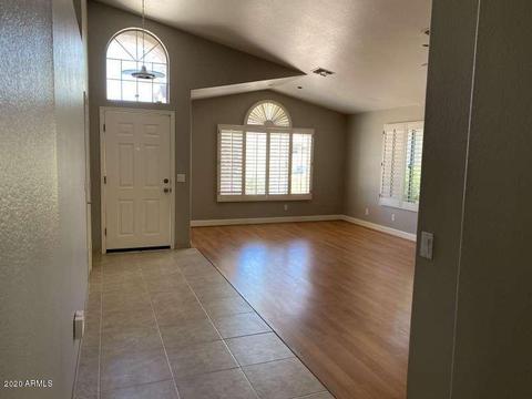 2937 E Hononegh Dr, Phoenix, AZ 85050 photo 2
