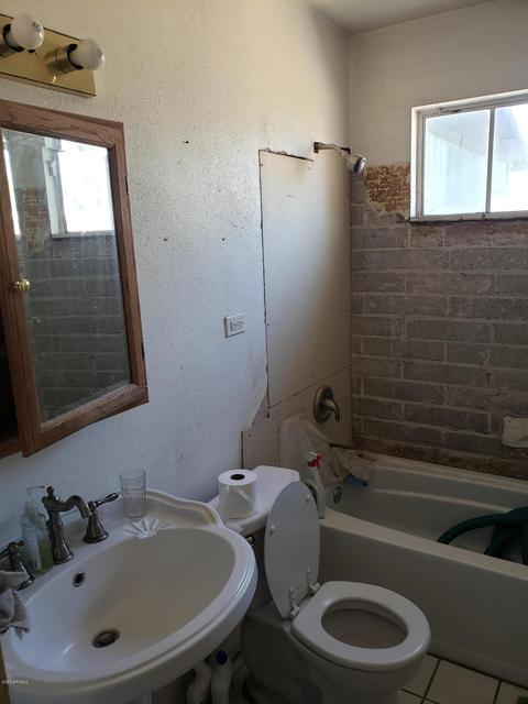 2716 W Echo Ln, Phoenix, AZ 85051 photo 15