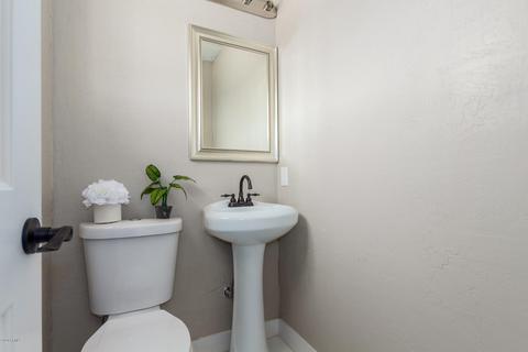 5443 S 35th Dr, Phoenix, AZ 85041 photo 18