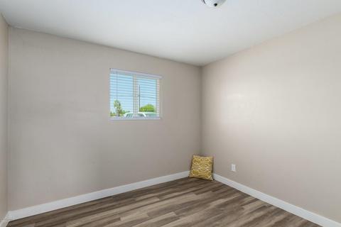 5443 S 35th Dr, Phoenix, AZ 85041 photo 11