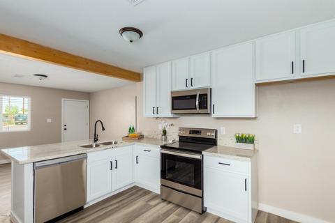 5443 S 35th Dr, Phoenix, AZ 85041 photo 4