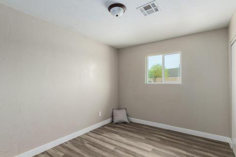 5443 S 35th Dr, Phoenix, AZ 85041 photo 10