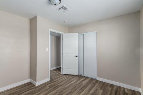 5443 S 35th Dr, Phoenix, AZ 85041 photo 14