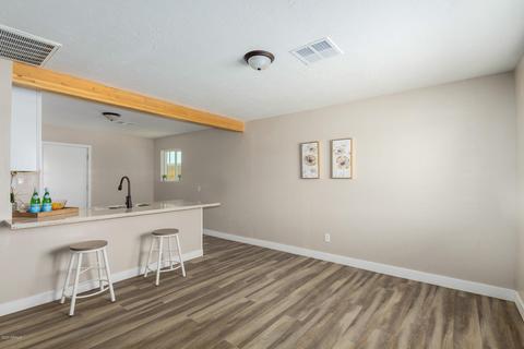 5443 S 35th Dr, Phoenix, AZ 85041 photo 2
