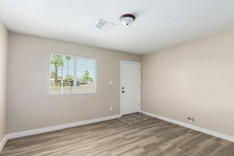 5443 S 35th Dr, Phoenix, AZ 85041 photo 9