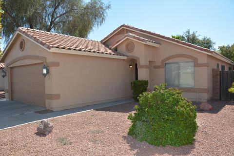 1044 S Weaver Dr, Apache Junction, AZ 85120 photo 1