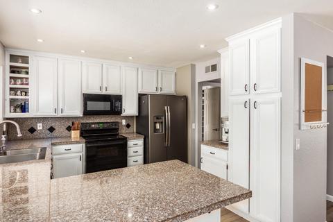 847 E Le Marche Ave, Phoenix, AZ 85022 photo 11
