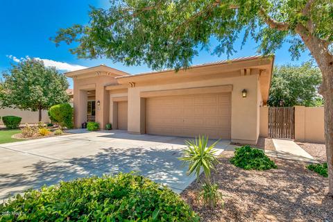 1025 W Laredo Ave, Gilbert, AZ 85233 photo 3