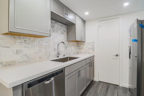 3413 W Echo Ln, Phoenix, AZ 85051 photo 11