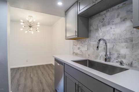 3413 W Echo Ln, Phoenix, AZ 85051 photo 13