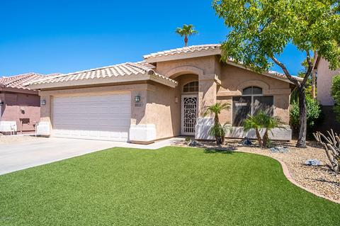 4622 E South Fork Dr, Phoenix, AZ 85044 photo 2