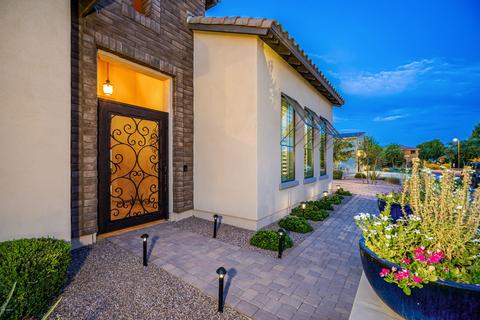 2564 E Turnberry Dr, Gilbert, AZ 85298 photo 4